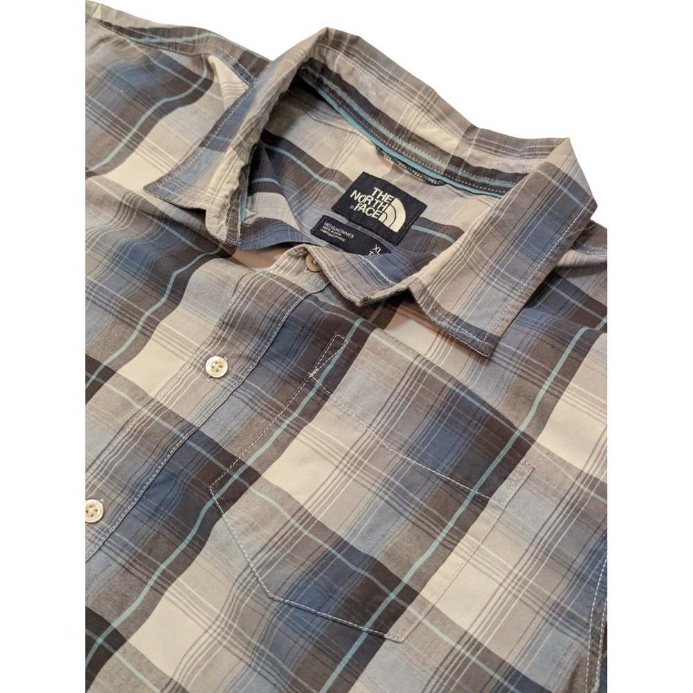 The North Face Plaid Button Up Shirt Men XL Short‎ Sleeve Outdoor